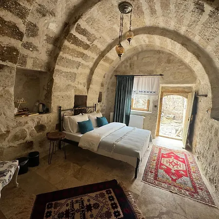 Cemil Köyü Cave House Pansiyon *