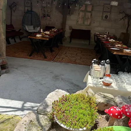 ホームステイ Cemil Koeyue Cave House ウルギュップ