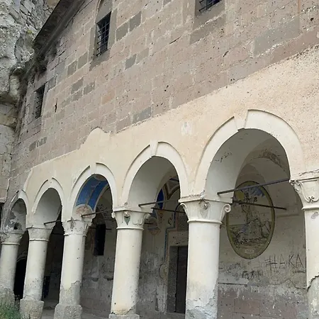 Pansiyon Cemil Köyü Cave House