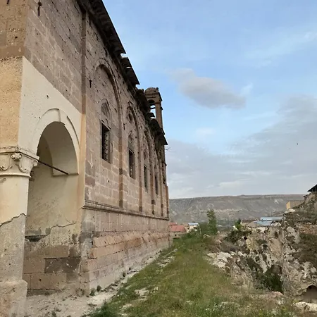 Pansiyon Cemil Köyü Cave House